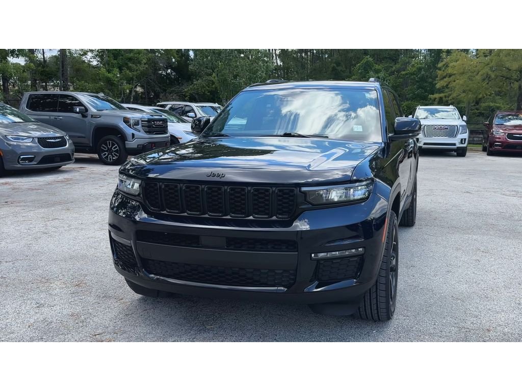 Used 2024 Blue Jeep Limited 4x2 image 3