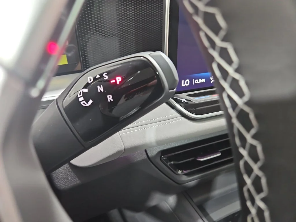 New 2026 Gray Volkswagen 2.0T SE image 23