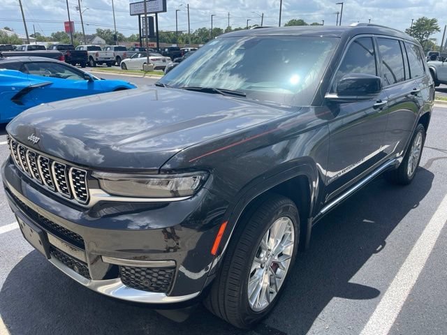 Used 2021 Diamond Black Crystal Pearlcoat Jeep Summit image 1