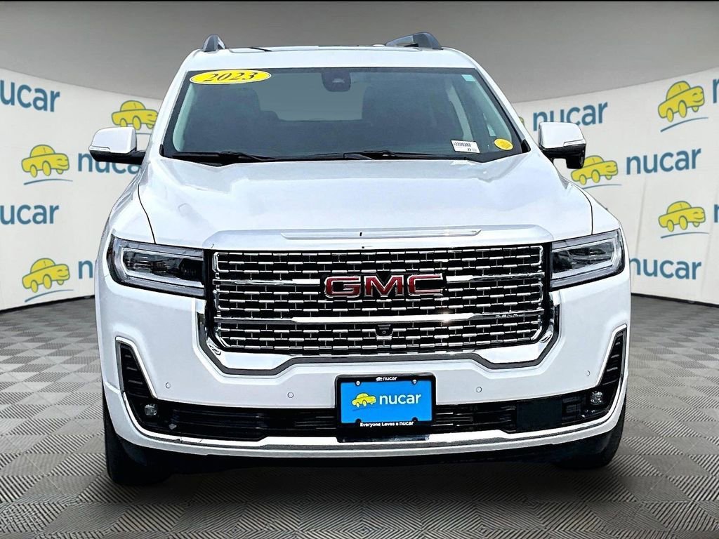 Used 2023 White Frost Tricoat GMC Denali image 2