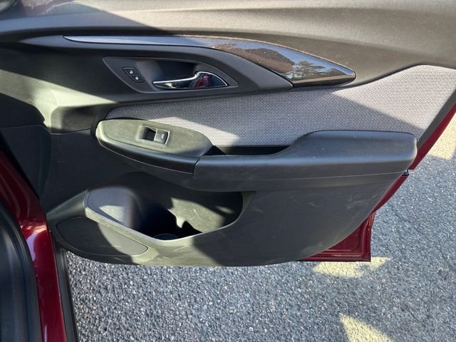 Used 2022 Crimson Chevrolet LT image 30