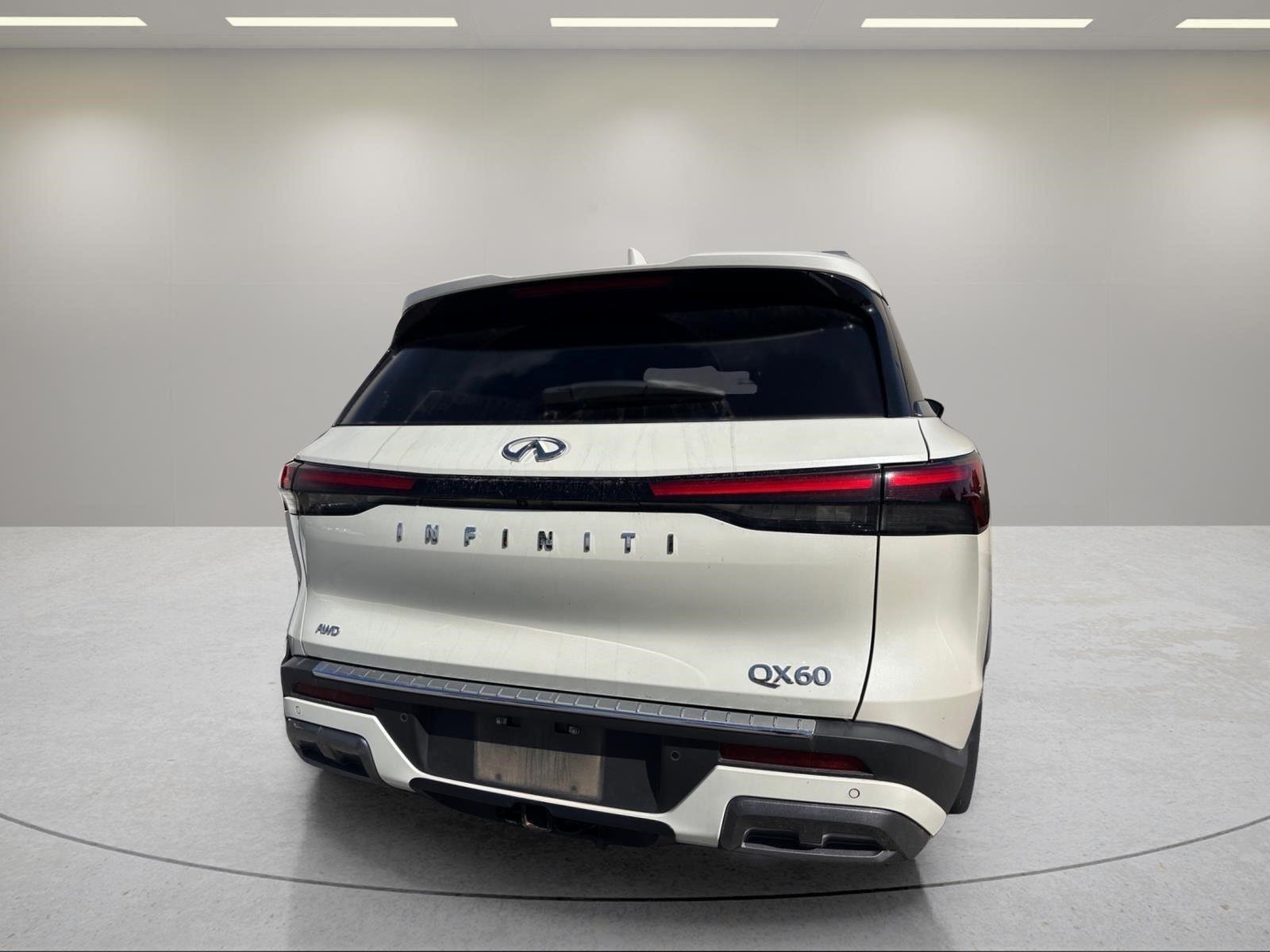 Used 2024 Majestic White INFINITI SENSORY image 16