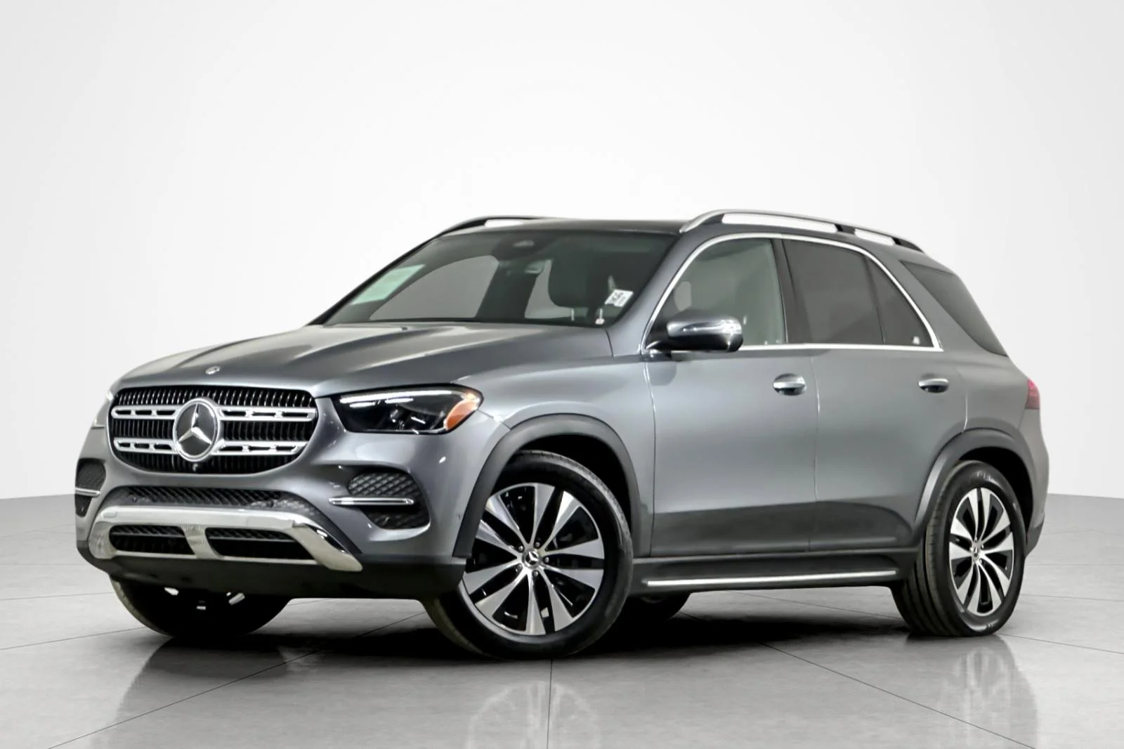 Used 2024 SELENITE GRAY Mercedes-Benz GLE 350 4MATIC® SUV image 1