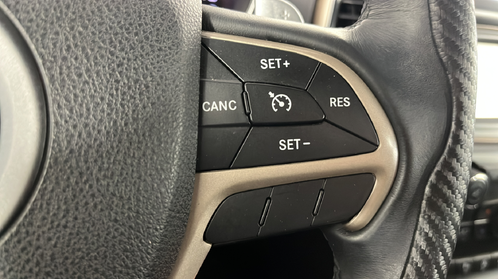 2017 Jeep Grand Cherokee Laredo - Photo 27