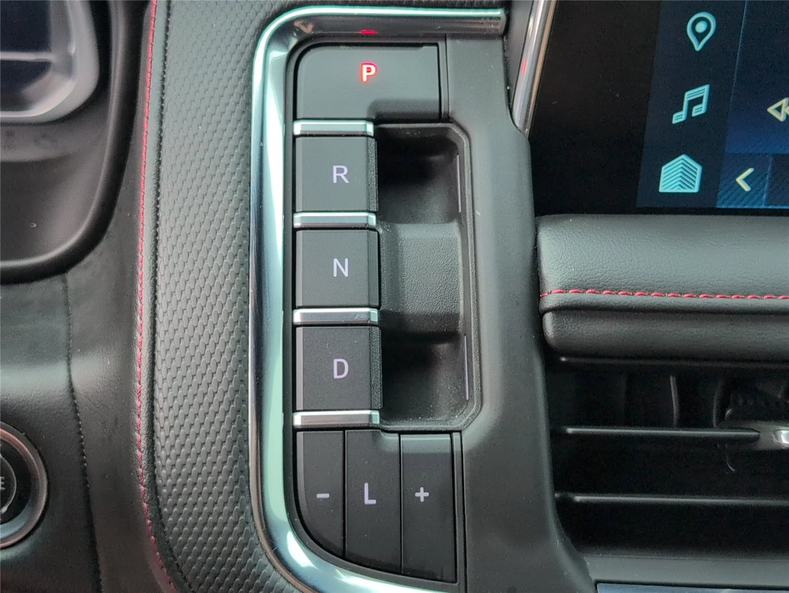 Used 2023 Black Chevrolet RST image 23