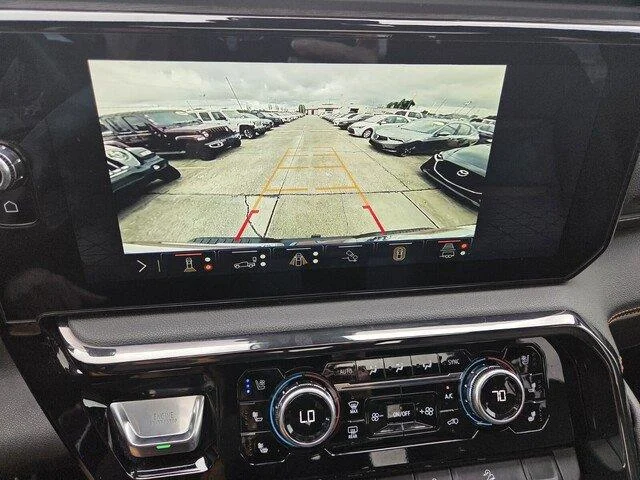 Used 2024 Onyx Black GMC AT4 image 24