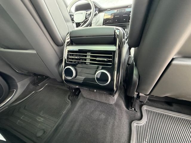 Certified Used 2025 White Land Rover Dynamic SE image 17