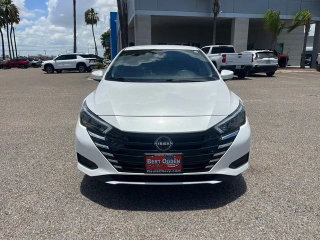 Used 2025 White Nissan 1.6 SV image 2