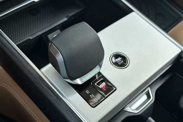New 2026 Varesine Blue Land Rover SE image 20