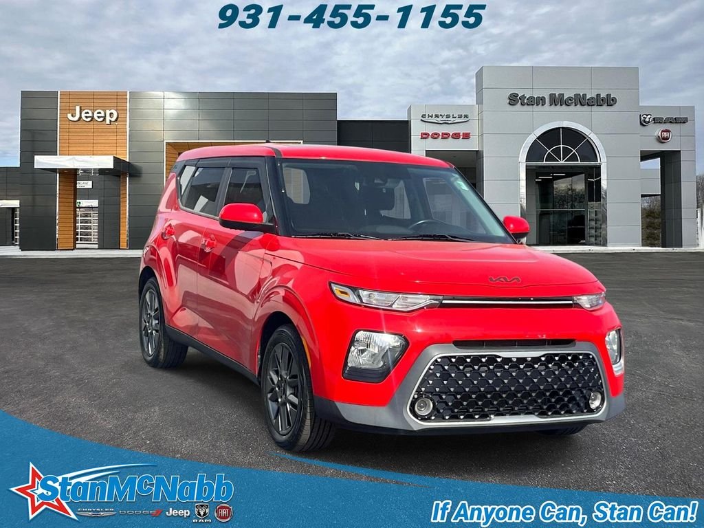 2022 Kia Soul 2.0L EX 6 IVT's photo