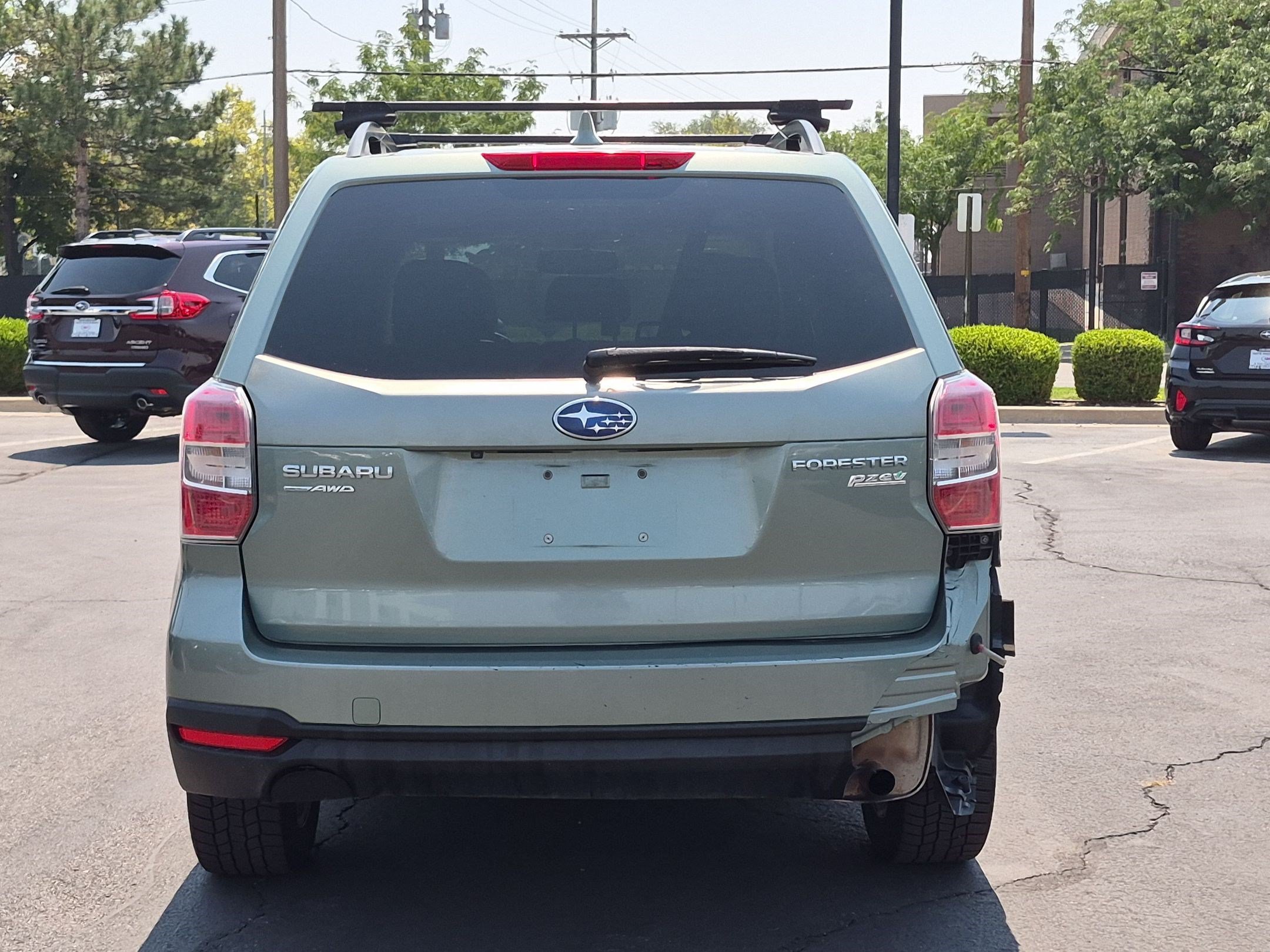 Used 2016 Jasmine Green Metallic Subaru 2.5i Premium image 4