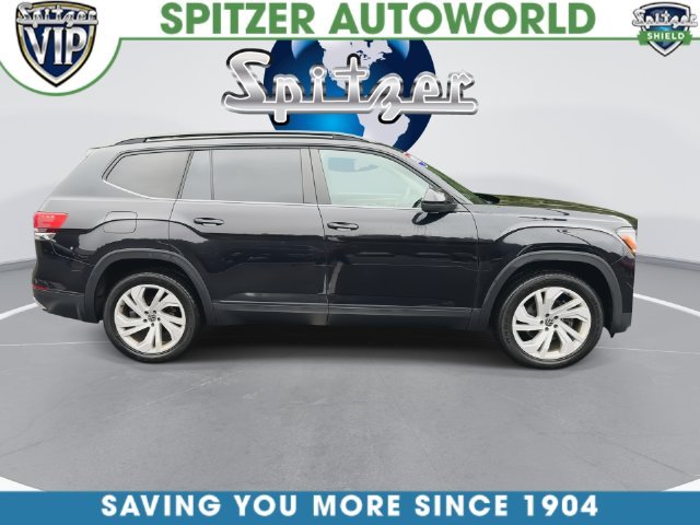 Used 2023 Black Volkswagen 3.6L V6 SE w/Technology image 10