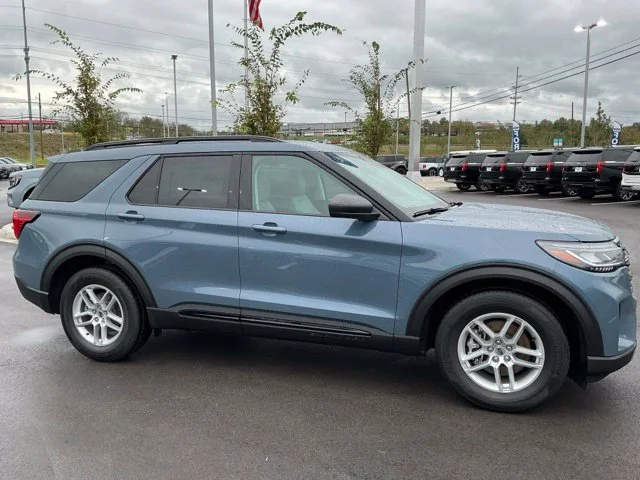 New 2026 Vapor Blue Metallic Ford Active image 10