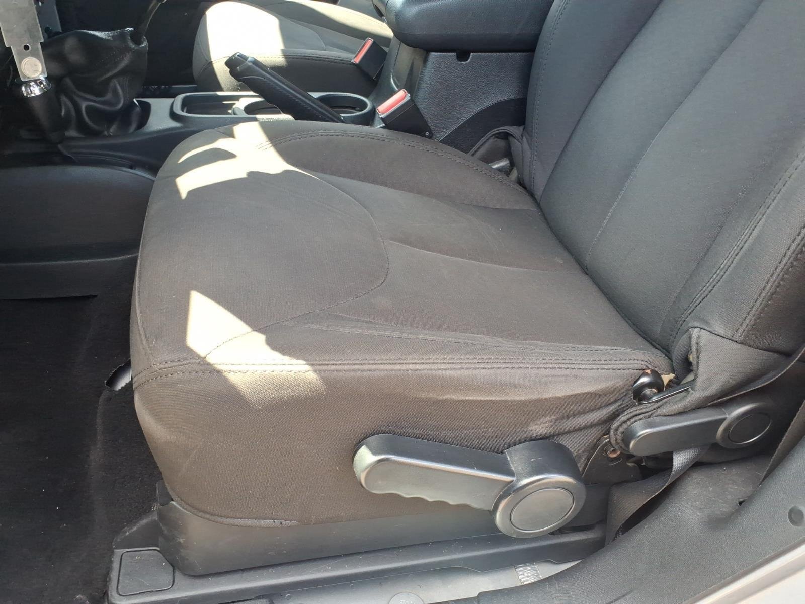 Used 2015 Billet Silver Metallic Clearcoat Jeep Sport image 18