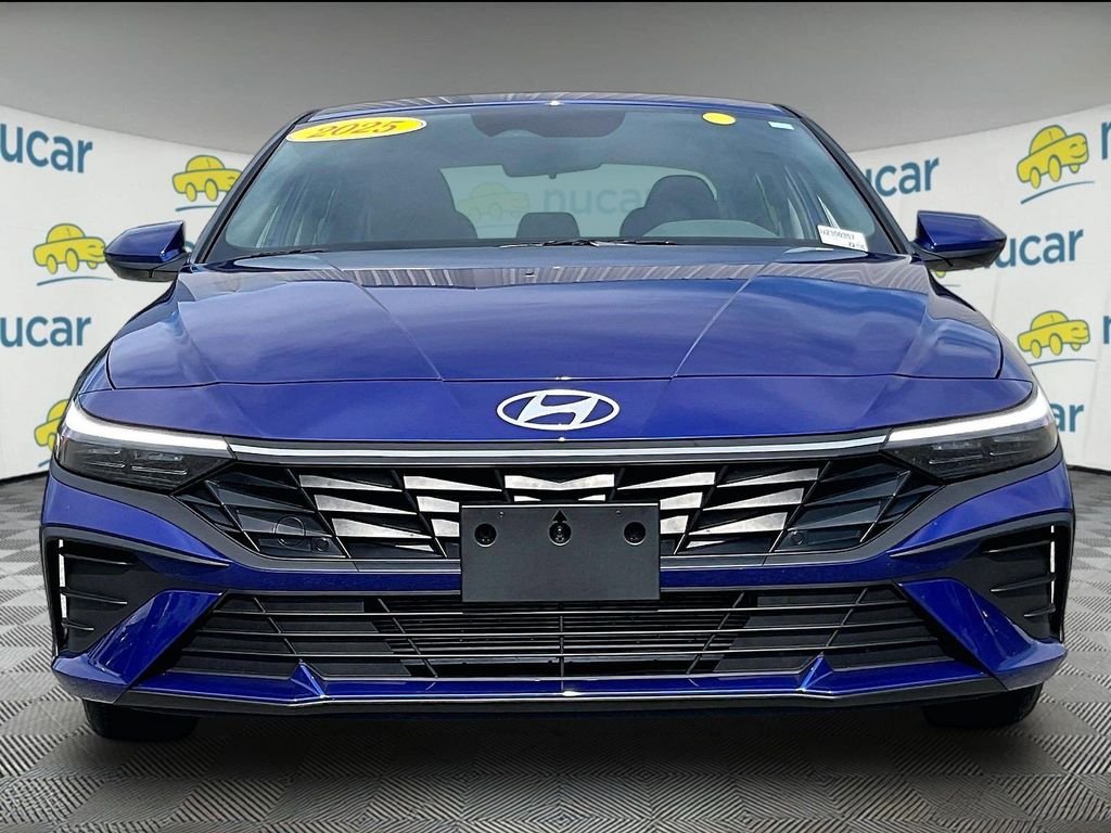 Used 2025 Blue Hyundai SE image 2