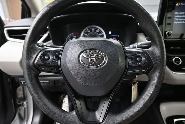 2022 Toyota Corolla LE - Photo 20