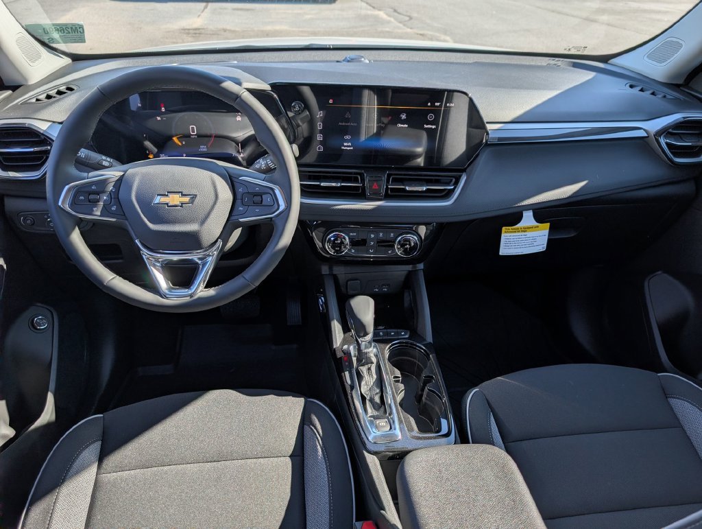 New 2026 Summit White Chevrolet LT image 25