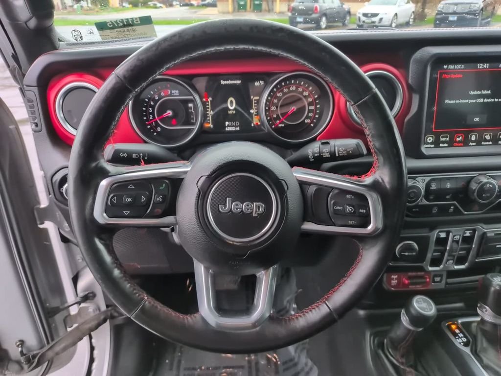 Certified Used 2018 Silver Jeep Unlimited Rubicon image 24