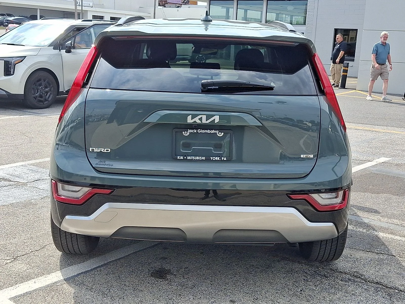 Certified Used 2023 Green Kia SX Touring image 3