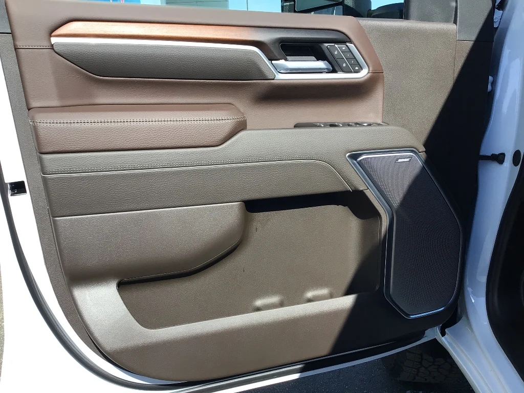 New 2026 Glacier White Tricoat GMC Denali image 11