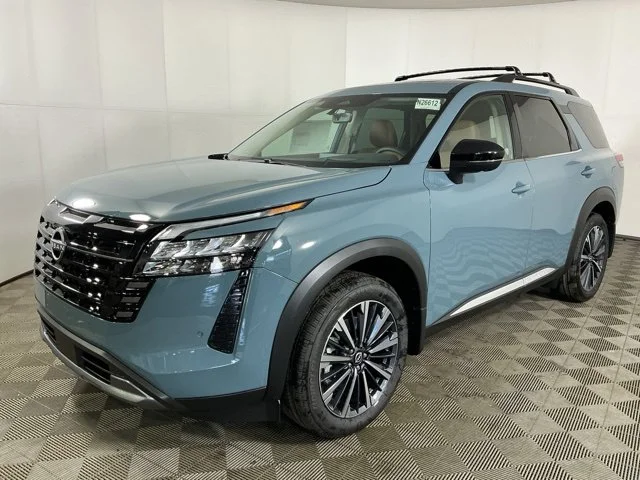 New 2026 Green Nissan Platinum image 3