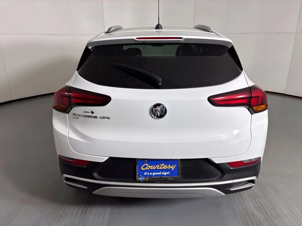 Used 2021 White Buick Select image 7