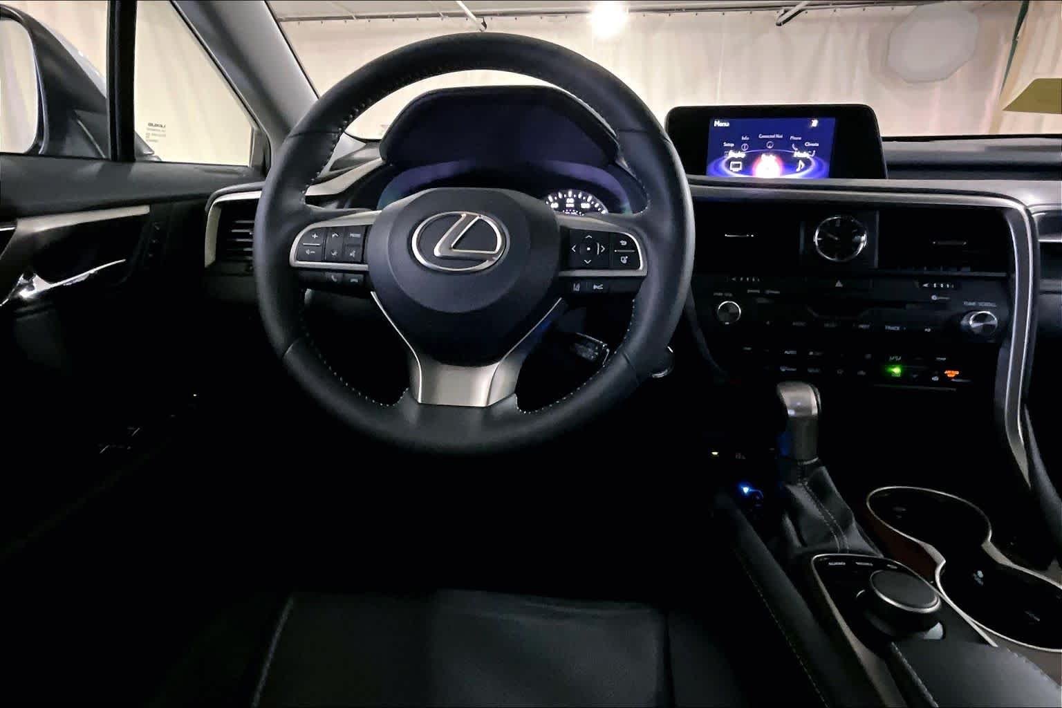 Used 2017 Eminent White Pearl Lexus  image 5