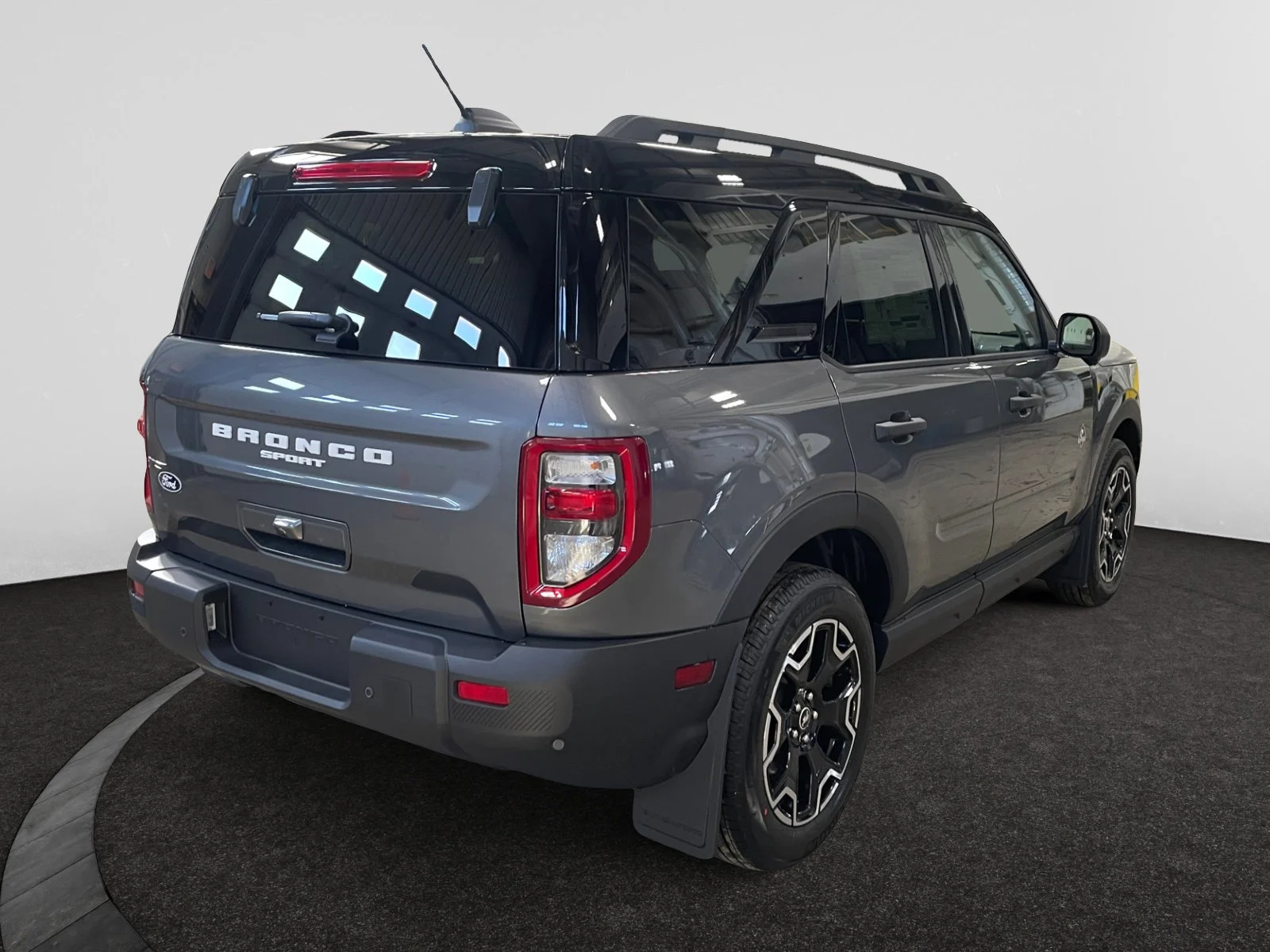 New 2026 Carbonized Grey Metallic Ford Outer Banks image 5