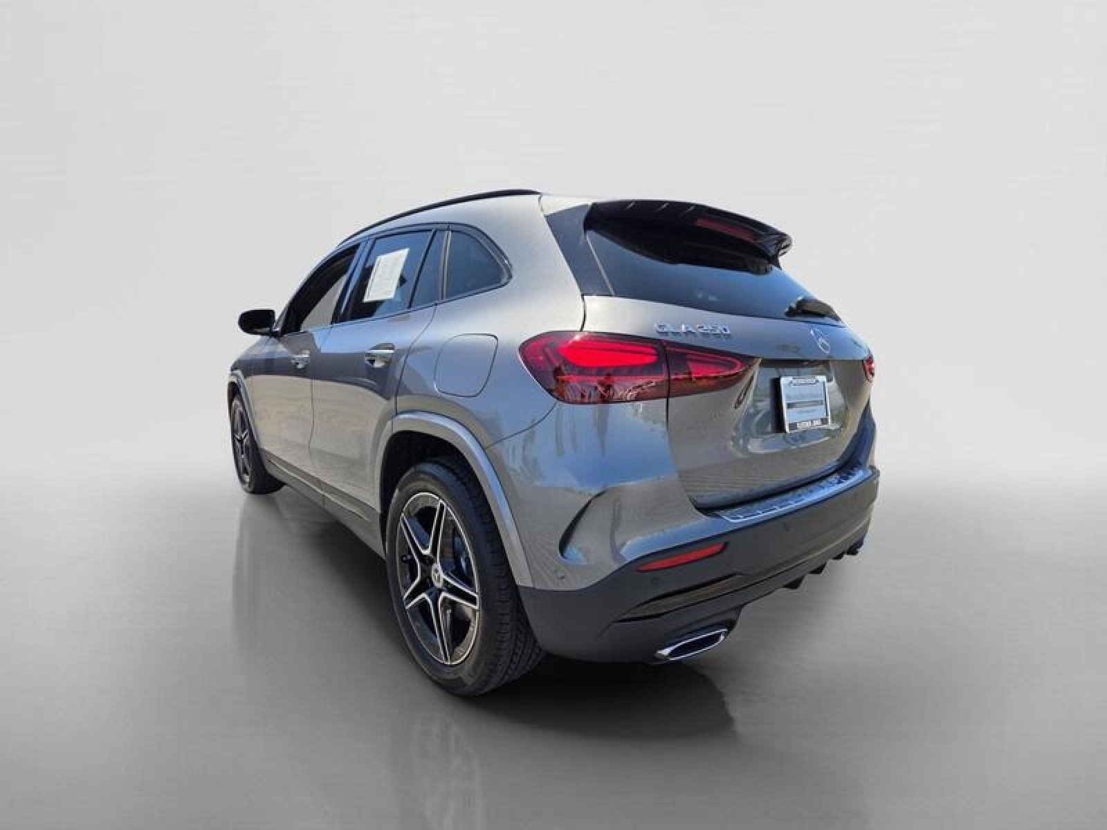Certified Used 2026 Mountain Grey Metallic Mercedes-Benz GLA 250 image 3