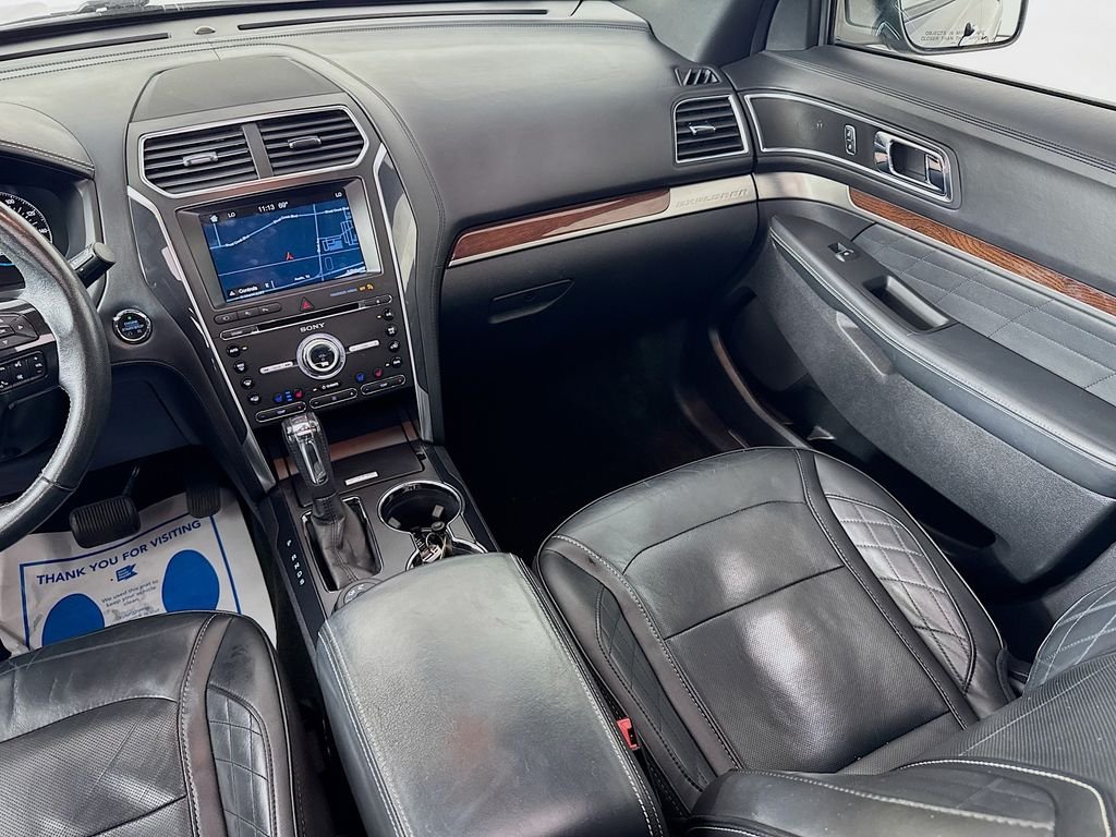 Used 2017 Shadow Black Ford Platinum image 30