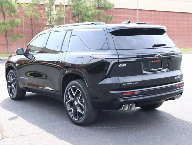 2026 Chevrolet Traverse High Country - Photo 7