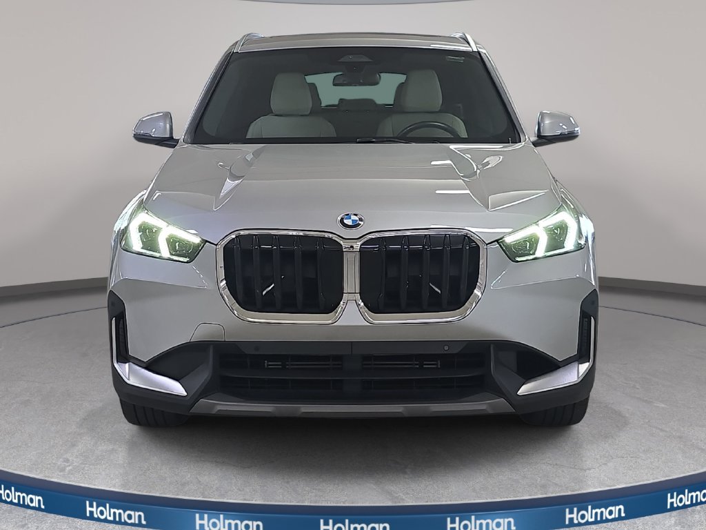 Certified Used 2023 Space Silver Metallic BMW xDrive28i image 3