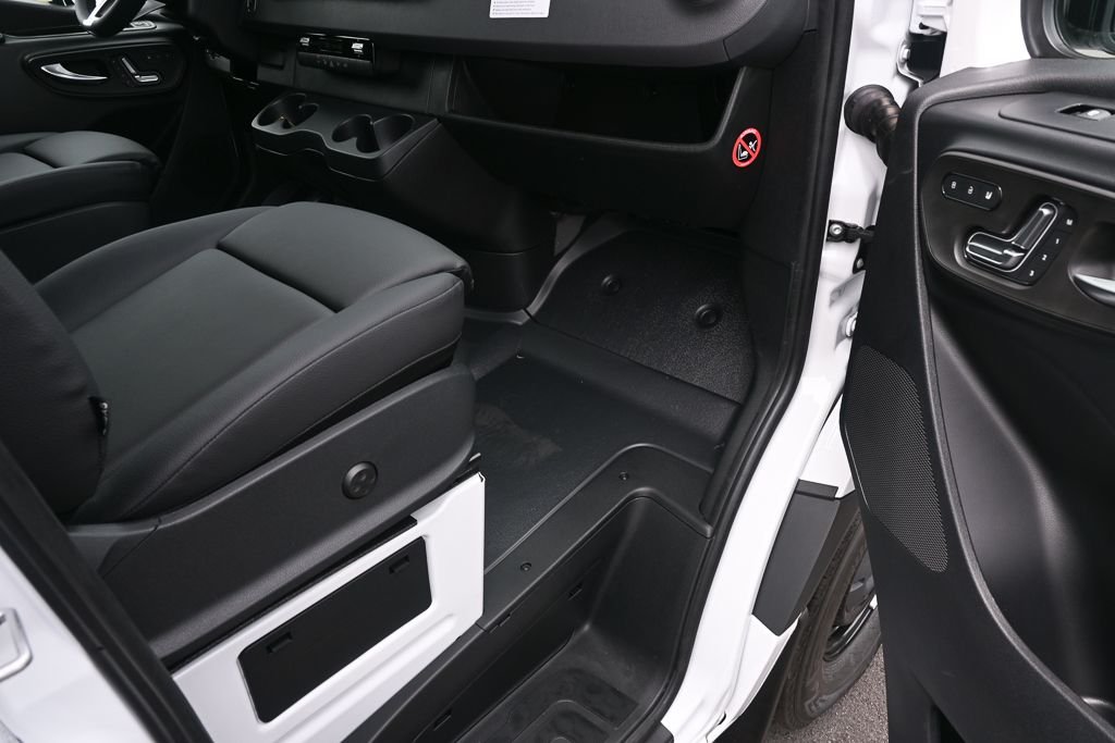New 2026 Arctic White Mercedes-Benz  image 18