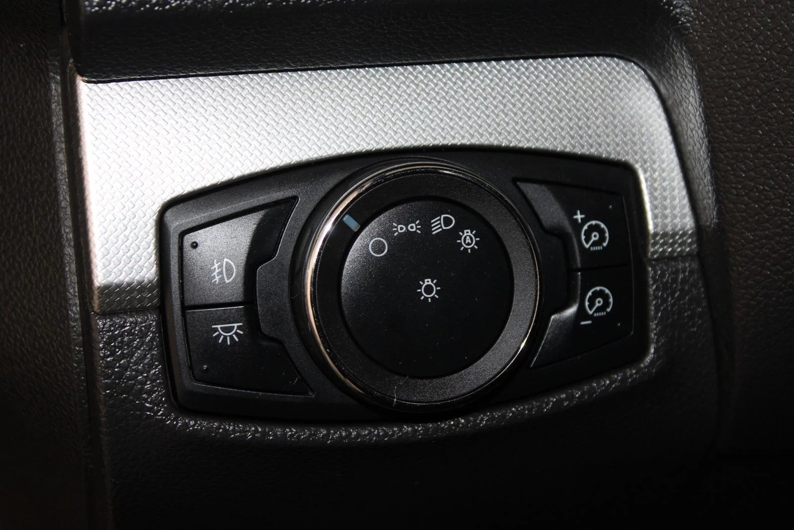 Used 2013 Green Ford XLT image 28