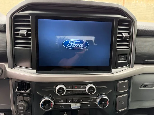 Used 2025 Oxford White Ford XLT image 20