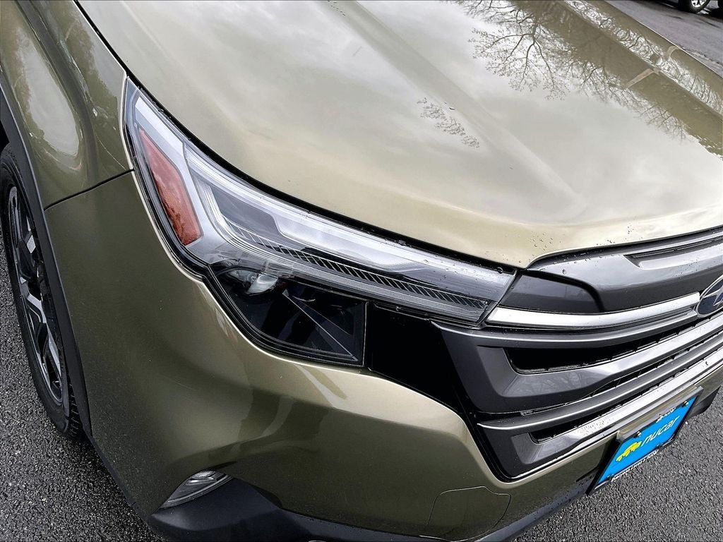 Used 2025 Autumn Green Metallic Subaru Limited image 32