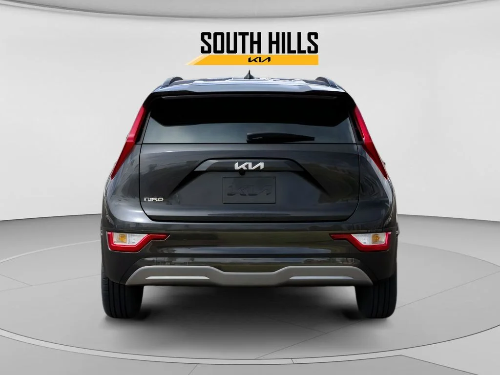 New 2026 Gray Kia Wind image 5