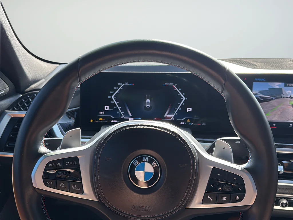 Used 2024 White BMW M60i image 19