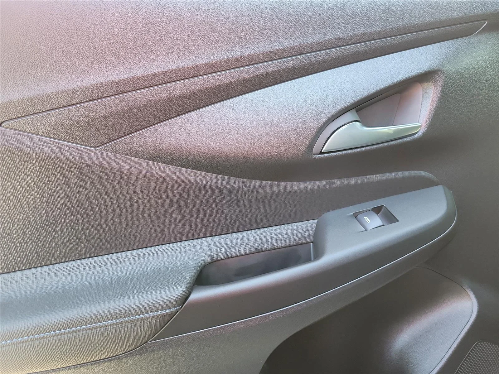 New 2026 Ebony Twilight Metallic Buick Sport Touring image 14