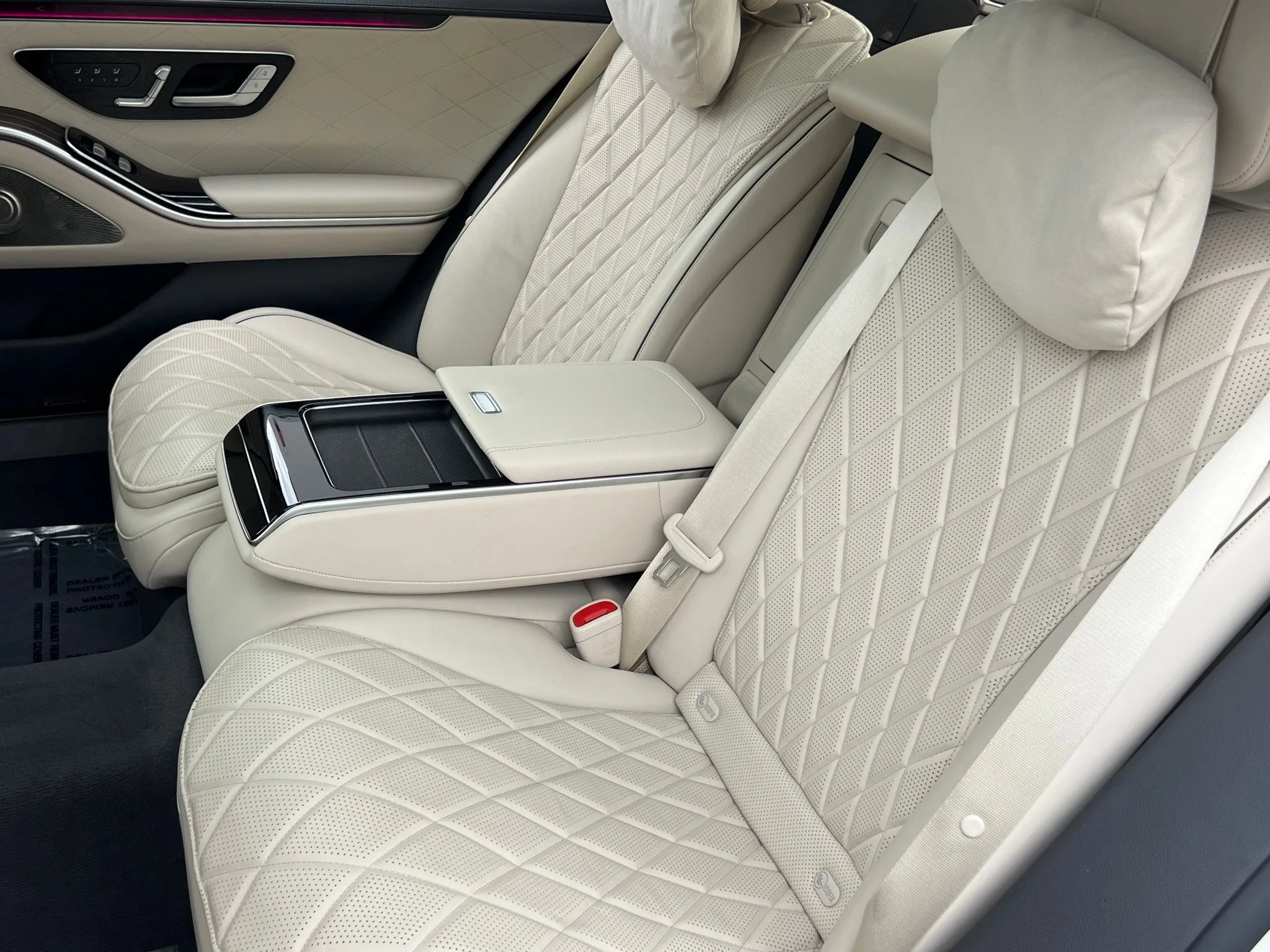 Used 2021 White Mercedes-Benz S 580 image 32
