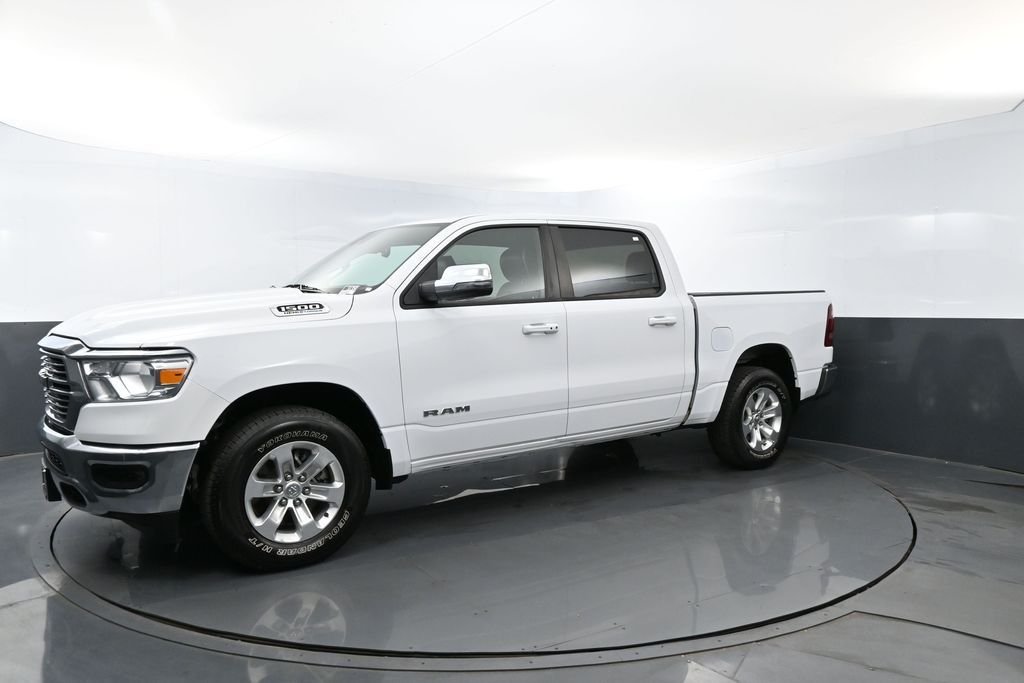 2024 RAM 1500 Laramie 4x4 Crew Cab 5'7's photo