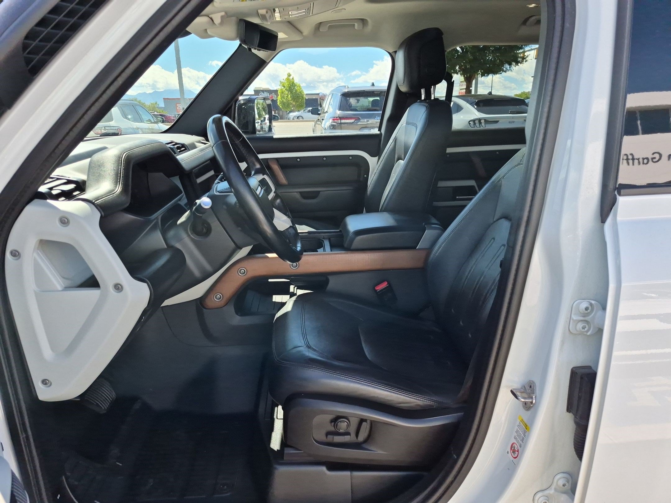 Used 2020 Fuji White Land Rover HSE image 14