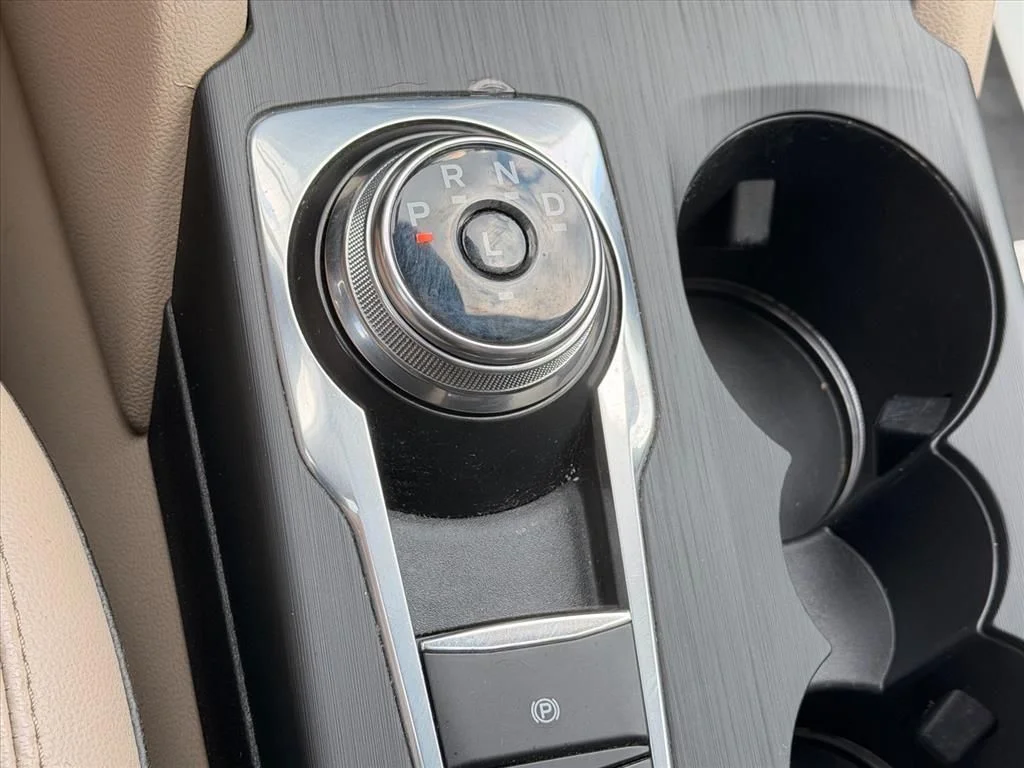 Used 2021 Silver Ford Titanium image 28