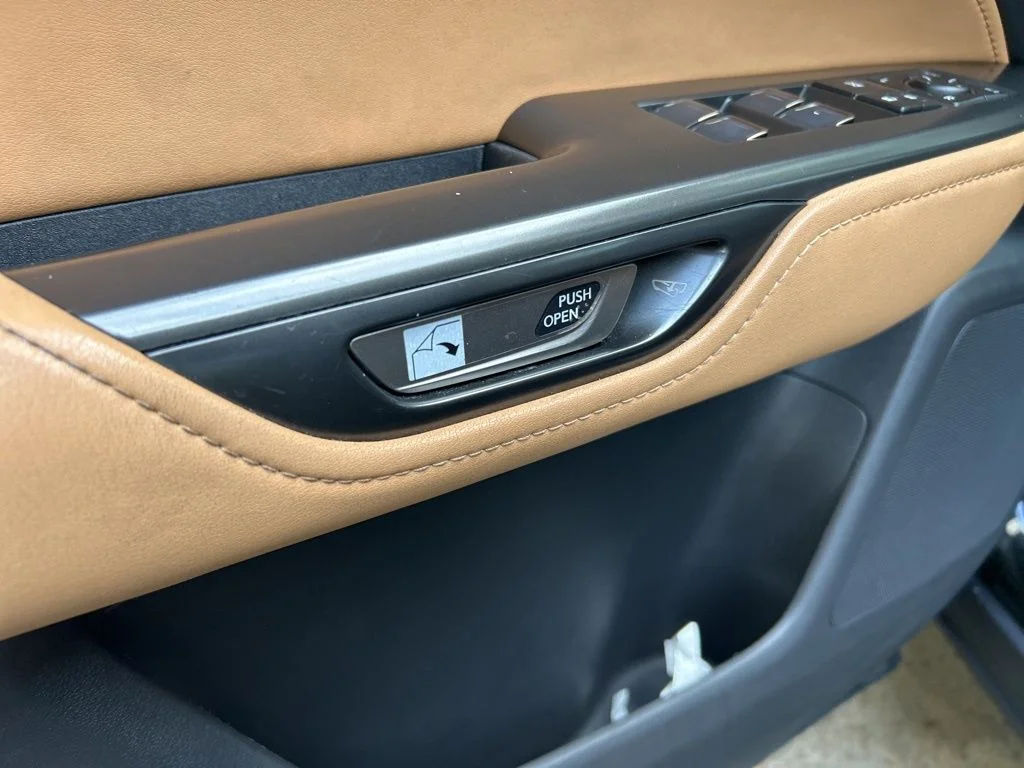 Used 2023 Black Lexus 250 Base image 38