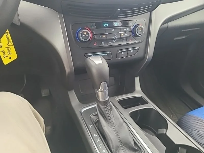 Used 2017 Blue Ford SE image 16