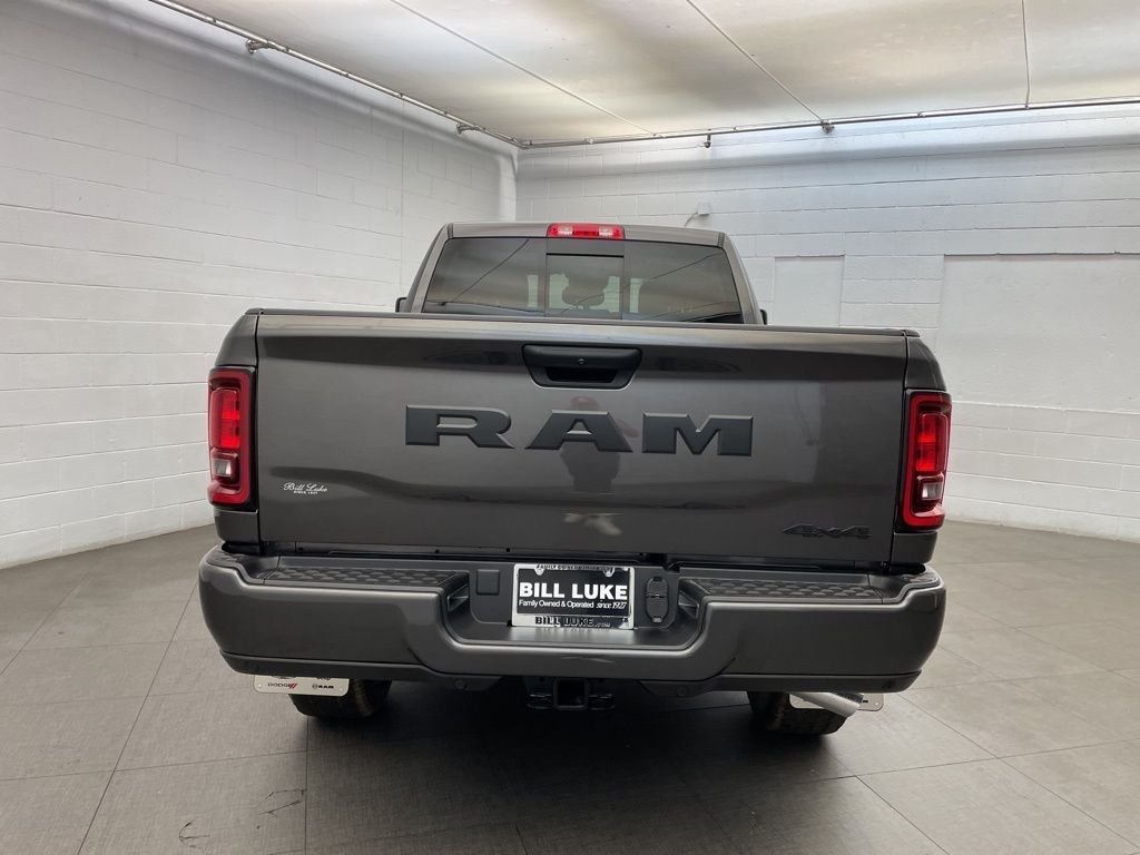 New 2026 Granite Crystal Metallic Clearcoat RAM Black Express image 4