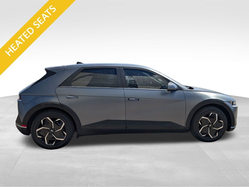 Used 2024 Gray Hyundai SEL image 6