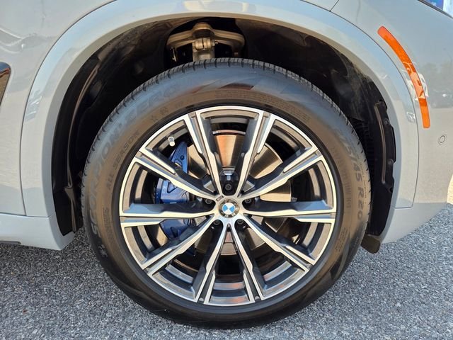 Used 2024 Gray BMW xDrive40i image 20