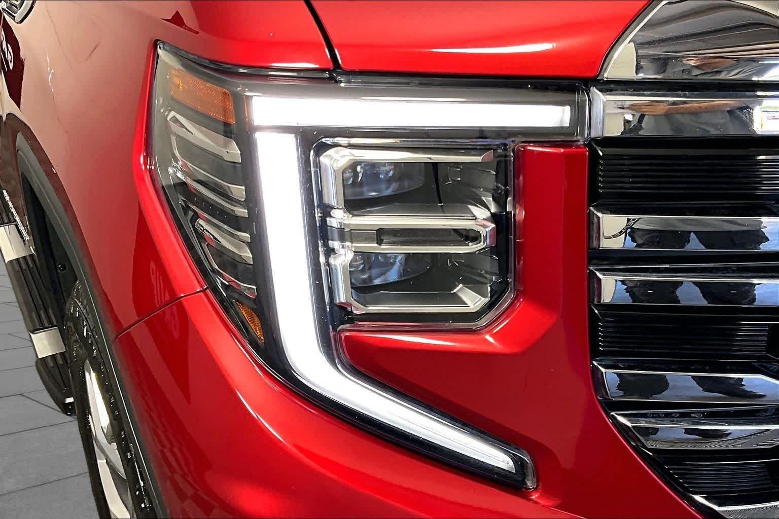 Used 2023 Volcanic Red Tintcoat GMC SLT image 26