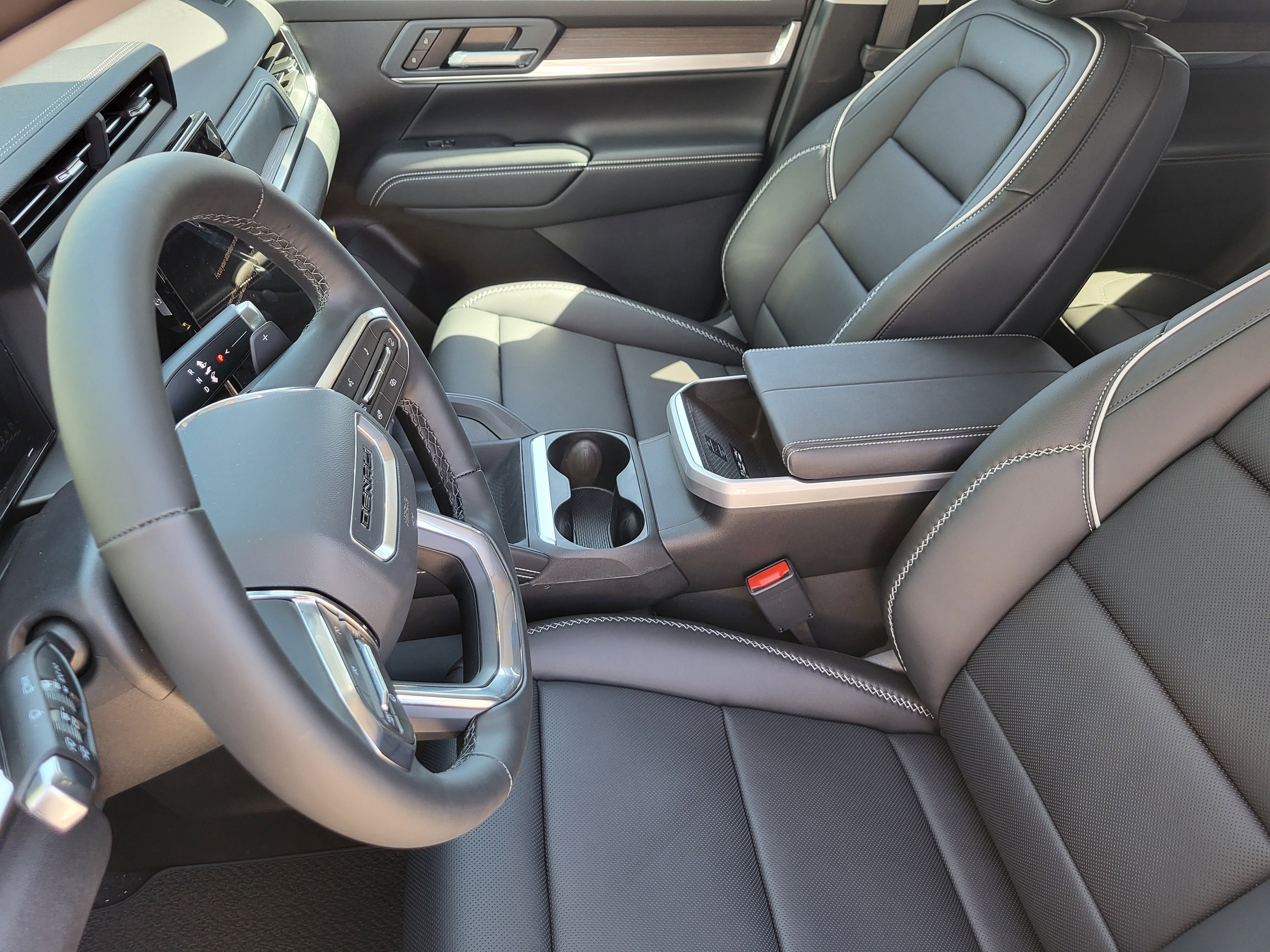2026 GMC Terrain Denali - Photo 12